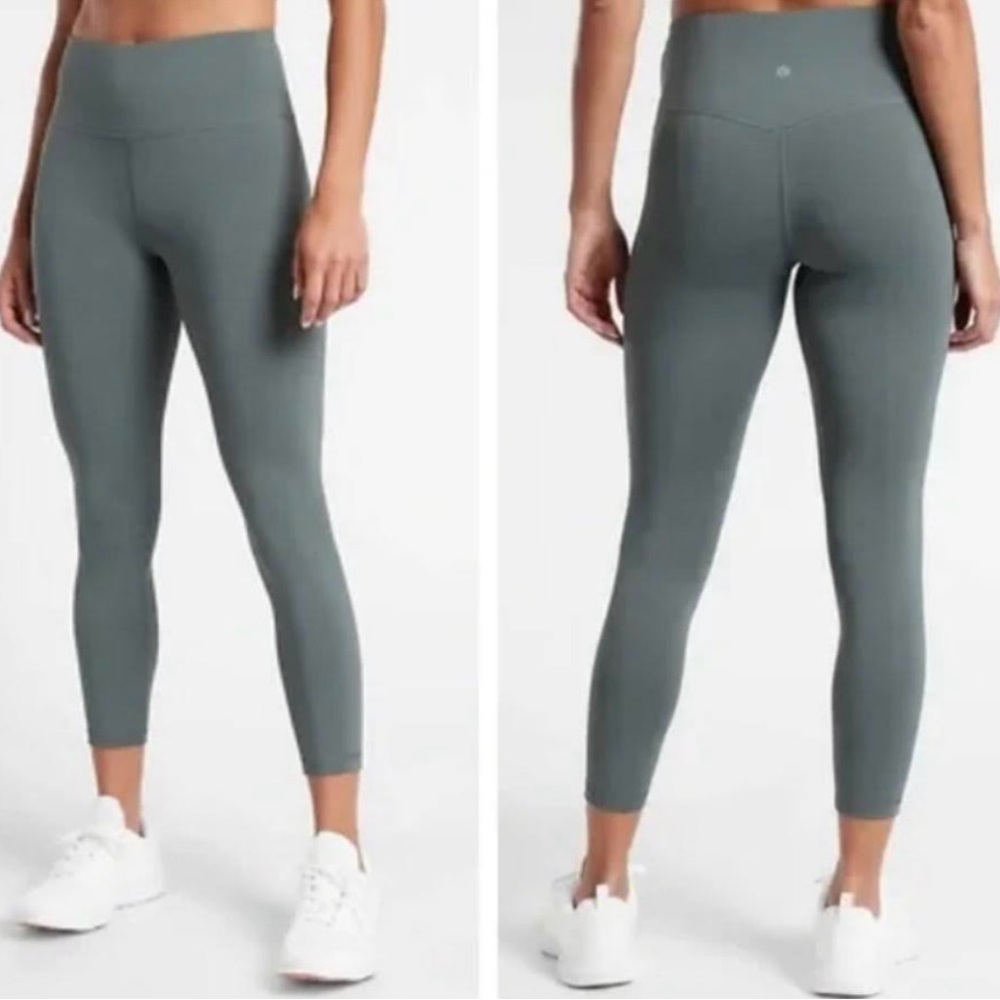 Athleta Elation Train 7/8 Tight Legging Green. Size XS